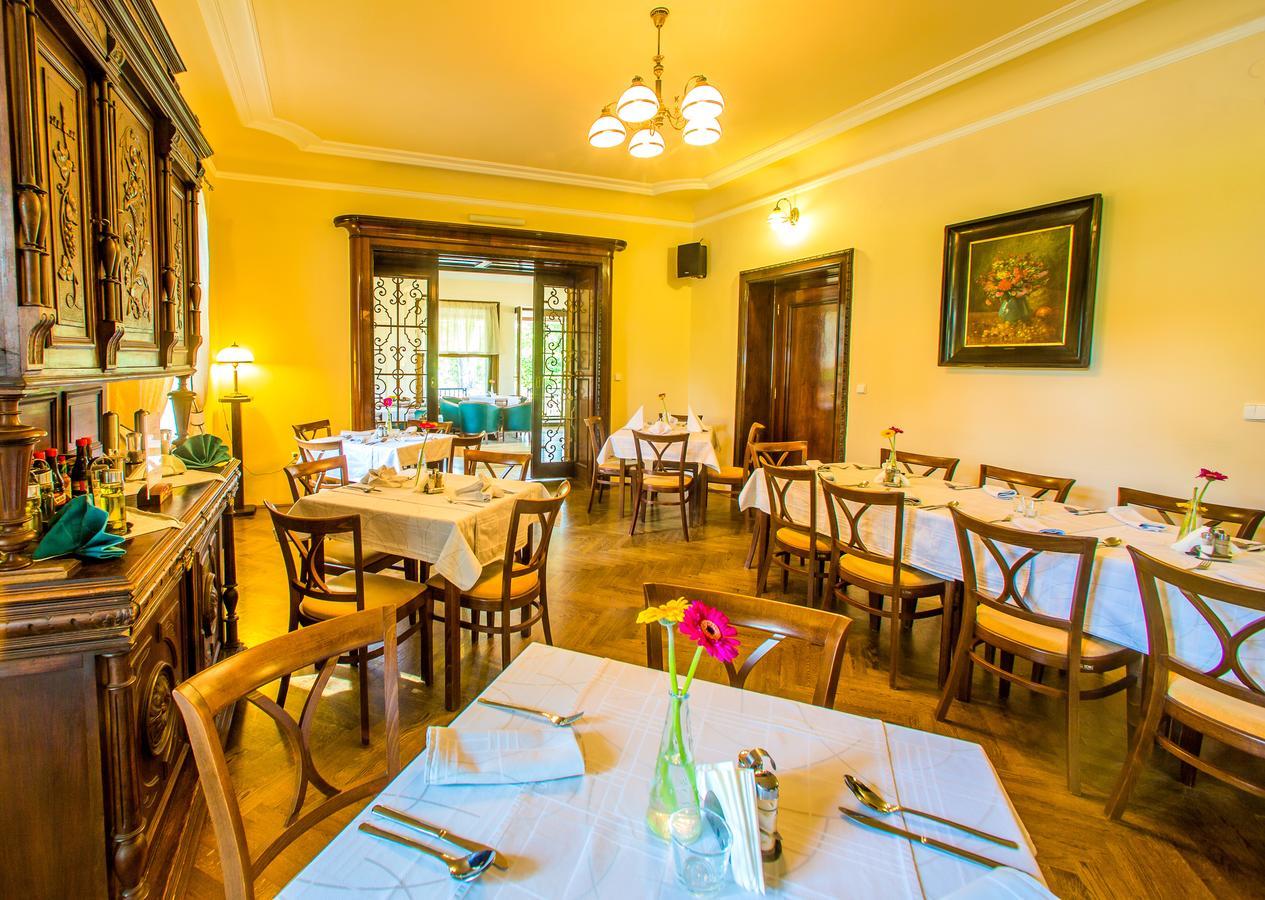 מלון ברומוב Manor House מראה חיצוני תמונה